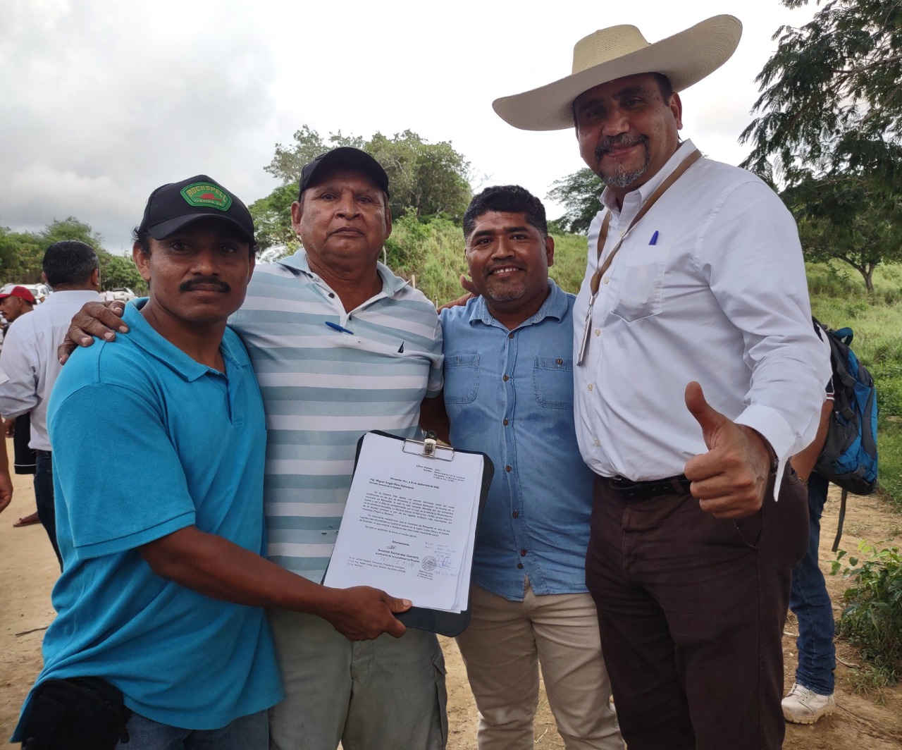 Piden A Cicaeg Pavimentar Accesos A Pueblos De Marquelia Y Juchit N