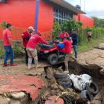 PC Marquelia realiza trabajos para remover árboles caídos