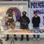 Lo detienen en Taxco en posesión de probable droga y un vehículo