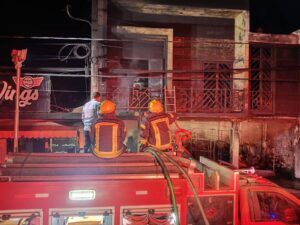 roja bomberos (1)