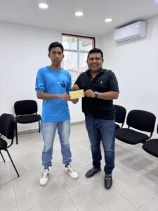 Cuautepec Alcalde con el estudiante