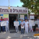 Paro de brazos caídos en el Instituto Estatal de Oftalmología