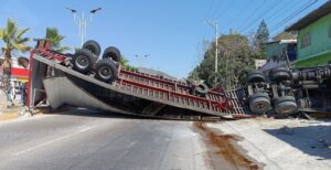 ROJA LAS UNIDADES VOLCADAS