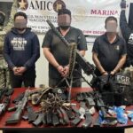 Rescatan a menores y caen miembros de Los Salazar con arsenal